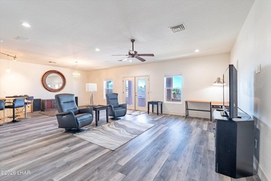 Completely remodeled luxury home tucked into a quiet cul-de-sac - photo 13