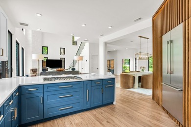 One-of-a-kind custom home in the prestigious Grapevine Lake - photo 14