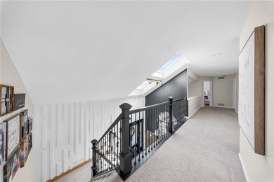 Welcome to 25 Country Wood Landing, where luxury, craftsmanship - photo 23