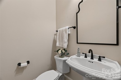 LAKEFRONT LUXURY | BIG WATER VIEWS | PRIVATE COVERED DOCK | - photo 23