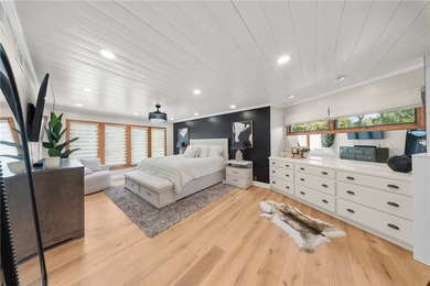 Welcome to 25 Country Wood Landing, where luxury, craftsmanship - photo 25