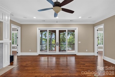 LAKEFRONT LUXURY | BIG WATER VIEWS | PRIVATE COVERED DOCK | - photo 34