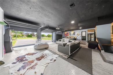 Welcome to 25 Country Wood Landing, where luxury, craftsmanship - photo 40