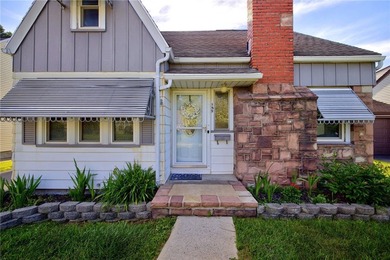 Welcome to 159 Whitman Road! This move-in ready 3-bedroom - photo 2