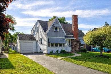 Welcome to 159 Whitman Road! This move-in ready 3-bedroom - photo 3