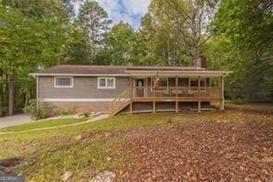 Nestled on a level lot just over half an acre, this beautifully - photo 4