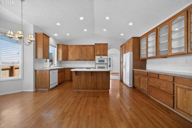 Quality Built Custom one-level home that backs to Kelly Creek - photo 11