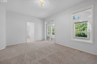 Quality Built Custom one-level home that backs to Kelly Creek - photo 24