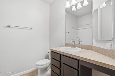 Brand NEW Carpet throughout!! This Wonderful 2 Bedroom PLUS - photo 26