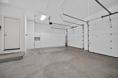 Quality Built Custom one-level home that backs to Kelly Creek - photo 34