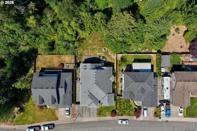 Quality Built Custom one-level home that backs to Kelly Creek - photo 40