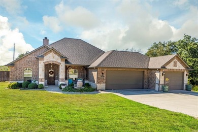 Lake Bridgeport Home For Sale in Runaway Bay Texas