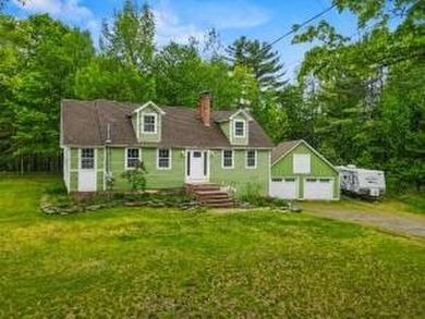 Charming Cape Near Beautiful Sebec Lake! Beautifully maintained - photo 1