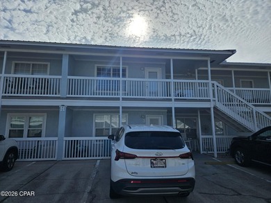 Excellent Quaint Condo project across from the private beach - photo 3