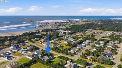 A standout custom-built, single-level Craftsman in Bandon - photo 4