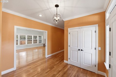 A standout custom-built, single-level Craftsman in Bandon - photo 6
