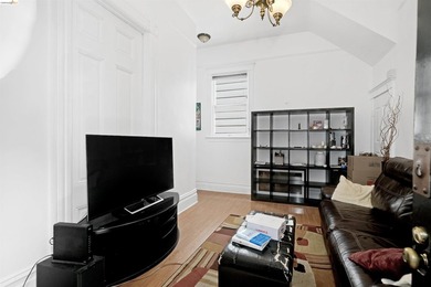 Experience timeless San Francisco living in this exceptional 2 - photo 37