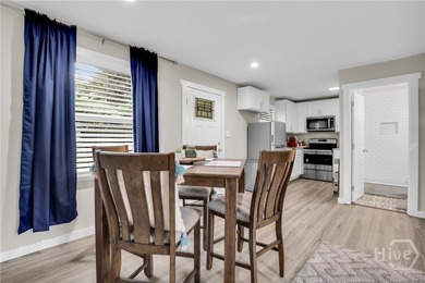 Charming Updated Bungalow with studio apartment on 3 Lots! - photo 45