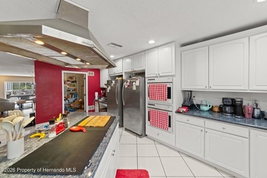 -SELLER MOTIVATED TO SELL- Private Estate Living with Room to - photo 12
