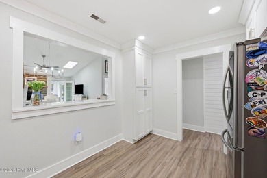 Spectacular Waterfront Townhome with Boat Slip! Enjoy the - photo 15