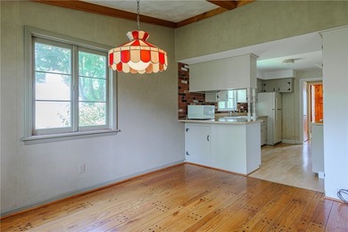 Welcome to 33 Irving Rd! This colonial in the heart of Brighton - photo 16