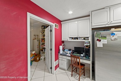 -SELLER MOTIVATED TO SELL- Private Estate Living with Room to - photo 16