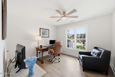 Spectacular Waterfront Townhome with Boat Slip! Enjoy the - photo 24