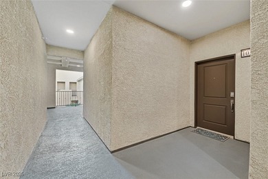 Beautiful 2-bedroom top-floor condo in Age-Restricted Terra