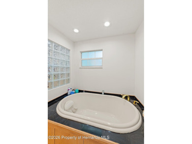 -SELLER MOTIVATED TO SELL- Private Estate Living with Room to - photo 29