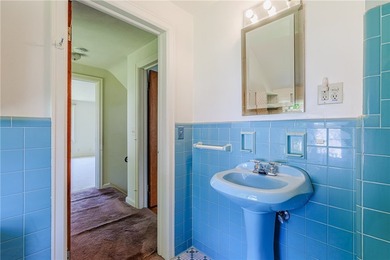 Welcome to 33 Irving Rd! This colonial in the heart of Brighton - photo 30