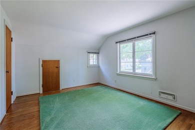 Welcome to 33 Irving Rd! This colonial in the heart of Brighton - photo 31
