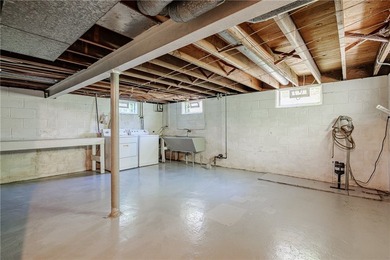 Welcome to 33 Irving Rd! This colonial in the heart of Brighton - photo 33