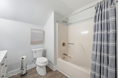 Spectacular Waterfront Townhome with Boat Slip! Enjoy the - photo 35