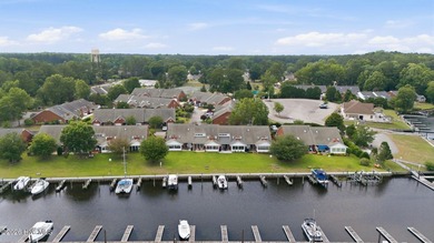 Spectacular Waterfront Townhome with Boat Slip! Enjoy the - photo 41