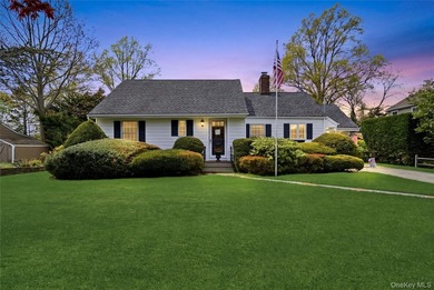 Welcome to Wood Avenue, one of Amityville's most beautiful - photo 1