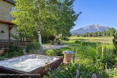 Strategically located on a generous lot overlooking the 11th tee - photo 6