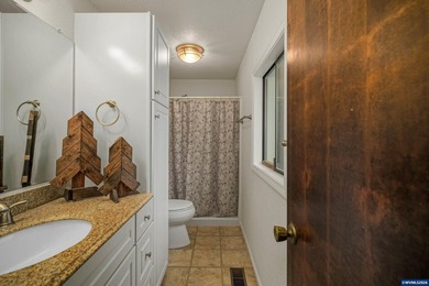 Accepted Offer with Contingencies. Lovely home with attention to - photo 27