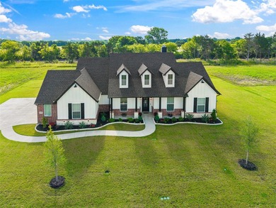 Lake Waxahachie Home For Sale in Waxahachie Texas