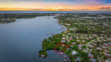 One of the few remaining wide river lots on the Loxahatchee - photo 1