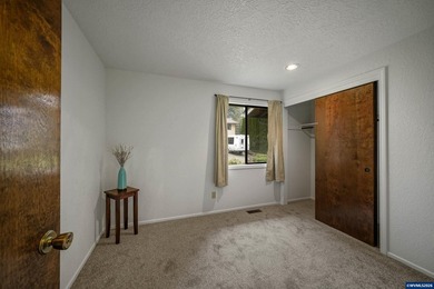 Accepted Offer with Contingencies. Lovely home with attention to - photo 31