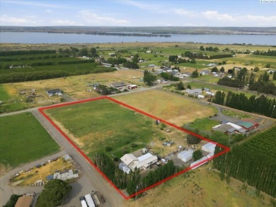 MLS# 292953 Private 5-acre rural retreat, sweeping river views - photo 2