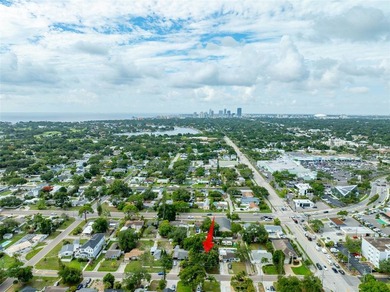 Huge yard with alley access in a hot location! This 3 bed 2 bath - photo 2