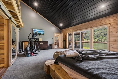 Ever dreamt of pulling into an expansive lodge style retreat - photo 18