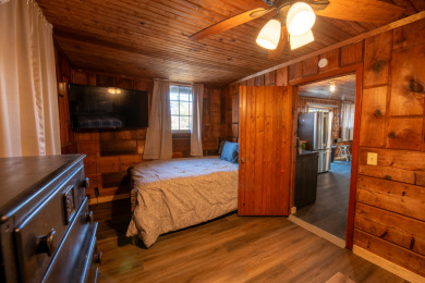 Glass Club Updated Cabin - photo 22