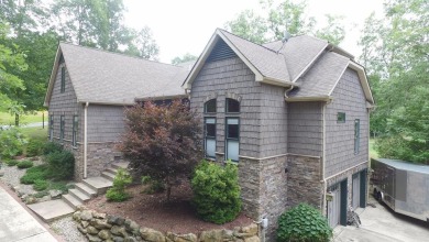 Chatham Lake Home For Sale in Daniels West Virginia