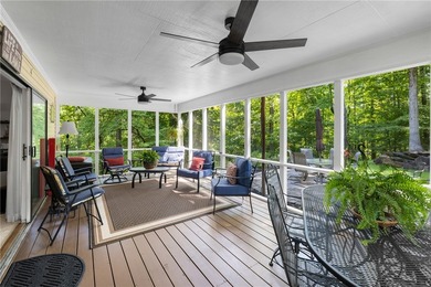 Discover an exceptional retreat in Westminster, where privacy - photo 17