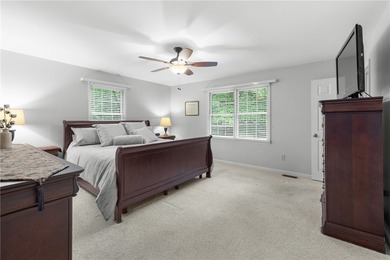 Discover an exceptional retreat in Westminster, where privacy - photo 18