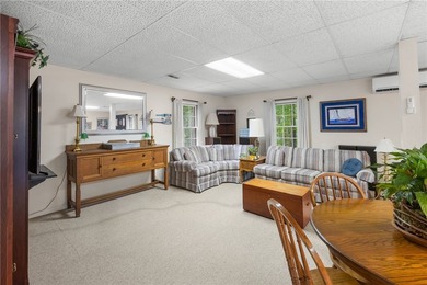 Discover an exceptional retreat in Westminster, where privacy - photo 35