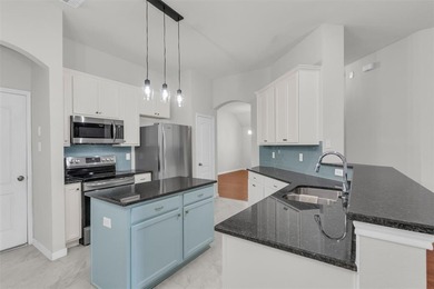 Lake Lewisville Home For Sale in Oak Point Texas