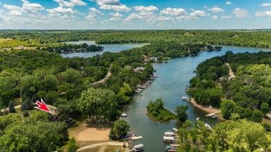 Completely Renovated with Exceptional Custom Features! This - photo 5